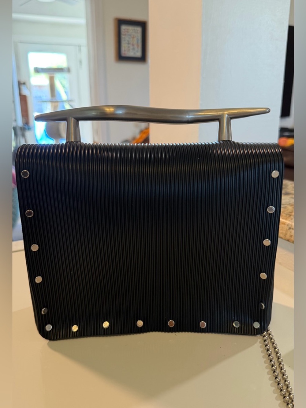 VTG Y2K Metallic Silver and Black Rubber Structured Crossbody Bag -Gloria Gerber - Picture 8 of 11